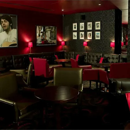 Hard Days Night Hotel 